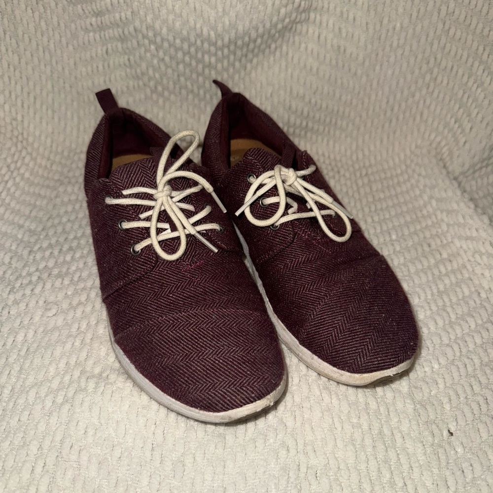 Toms Burgundy Athletic Shoes with Canvas Upper